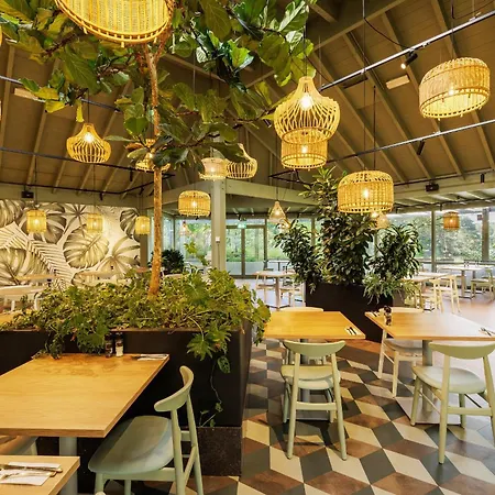 Hotel De Vossemeren By Center Parcs-2