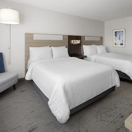Holiday Inn Express & Suites Wyomissing By Ihg-3