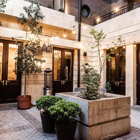 The Singular Santiago-3