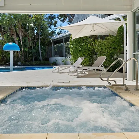 Broadwater Resort Como-2