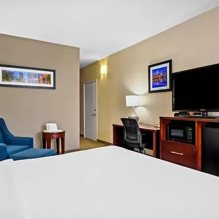 Quality Suites Irving-Las Colinas-3