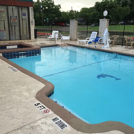 Days Inn By Wyndham New Braunfels-2