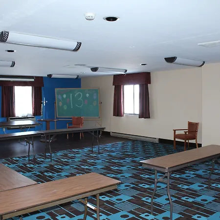 Baymont By Wyndham Perrysburg-Toledo-2