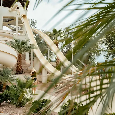 Arizona Grand Resort-2