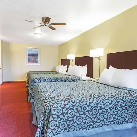 Days Inn By Wyndham Pueblo-3