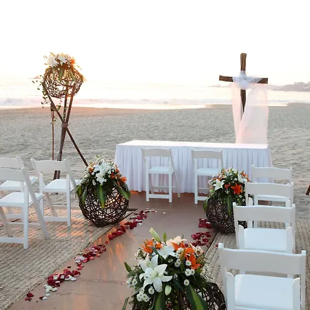 Emporio Ixtapa-3