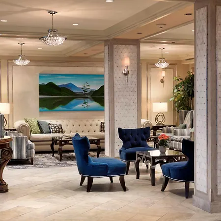 Chateau Victoria Hotel & Suites-3