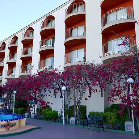 Golden Sails Hotel-2