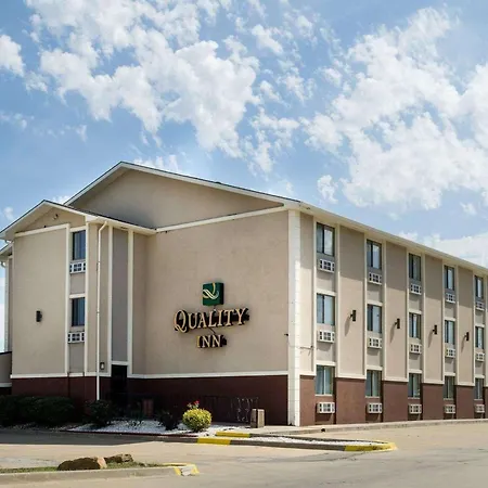Quality Inn I-70 At Wanamaker-3