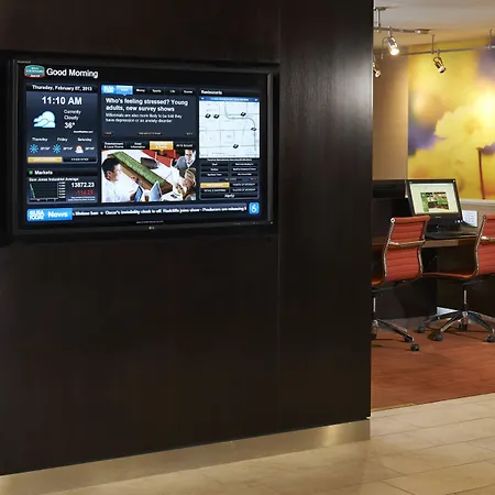 Courtyard By Marriott Detroit Troy-3