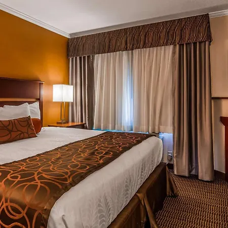 Best Western Plus Landmark Inn-2
