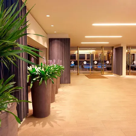 The Westin Bonaventure Hotel & Suites, Los Angeles-2