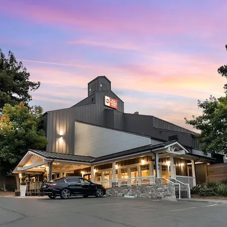 Best Western Plus Inn At The Vines-3
