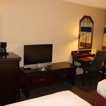 Lamplighter Inn And Suites - North-2