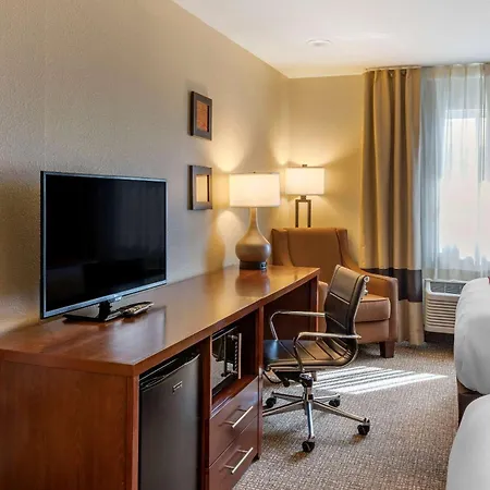 Comfort Inn Roseburg-3