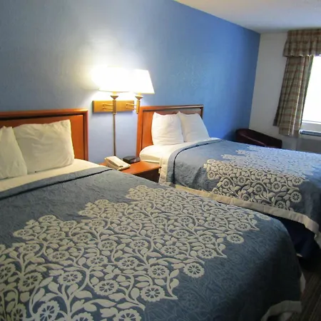 Days Inn By Wyndham Runnemede Philadelphia Area-2