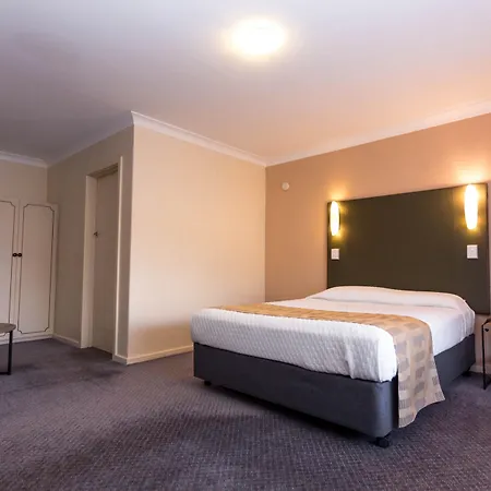 Sleepwell Motel-2