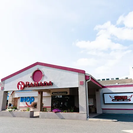 Ramada By Wyndham Vineland Millville Area-2