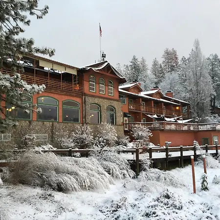 The Pines Resort & Conference Center-2