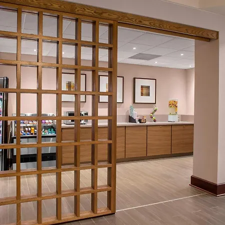Sheraton Suites Akron Cuyahoga Falls-3