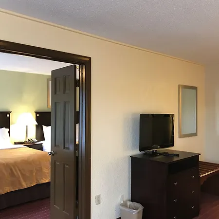 Quality Inn Huntingburg - Jasper-3
