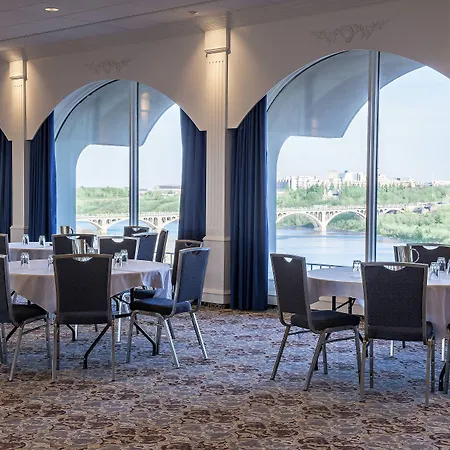 Sheraton Cavalier Saskatoon Hotel-3