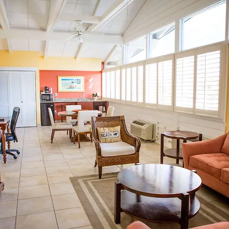 Best Western Plus Yacht Harbor Inn-2