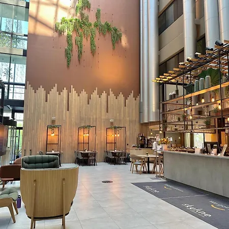 Skyline Airport Hotel-3