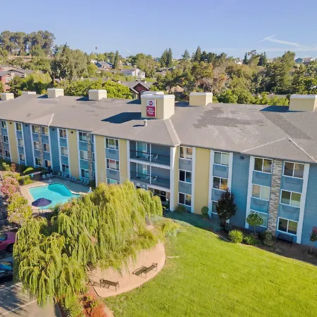 Best Western Plus Heritage Inn-2