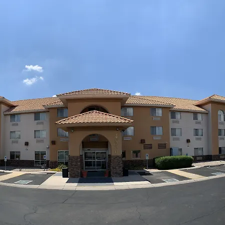 Comfort Inn & Suites Near Kino Sports Complex-3