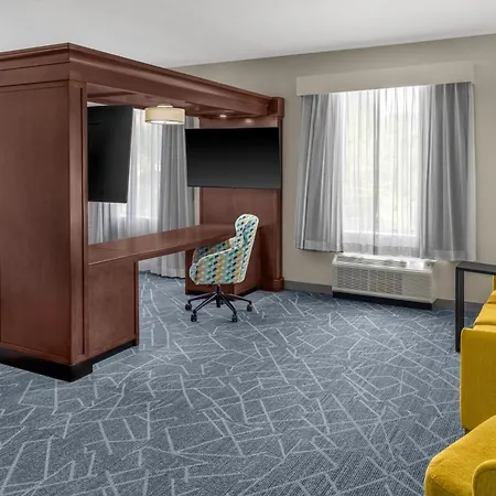 Hampton Inn And Suites Coconut Creek-3
