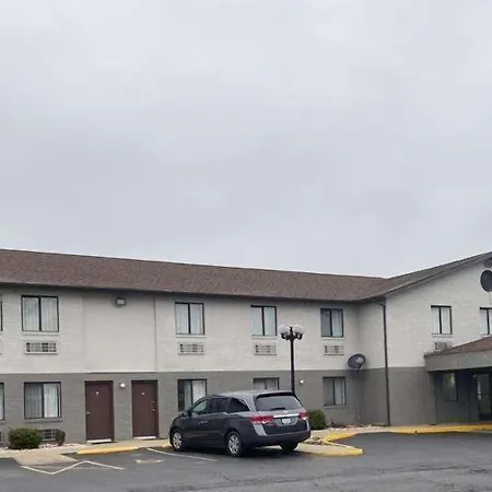 Americas Best Value Inn West Frankfort-3