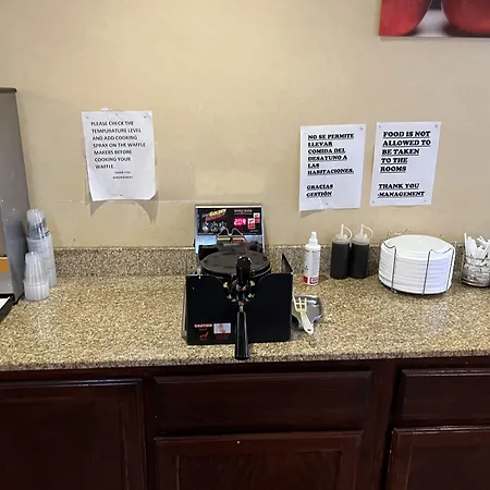 Americas Best Value Inn Pharr/Mcallen-2