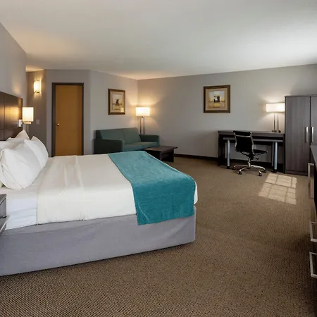 Paynesville Inn & Suites-3