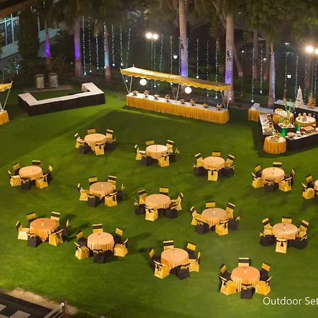 Hotel Clarks Shiraz-2