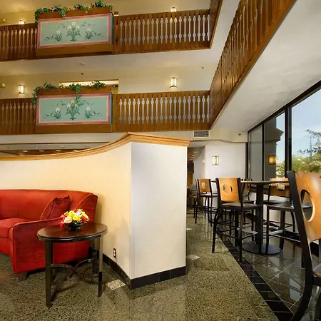 Drury Inn & Suites Frankenmuth-3