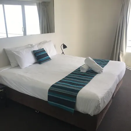 Zenith Ocean Front Apartments Gold Coast - Official Listing-2