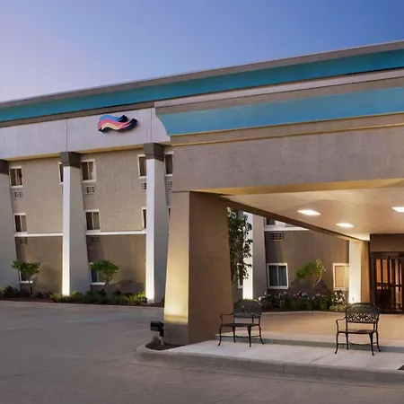 Baymont By Wyndham Mt. Pleasant-2