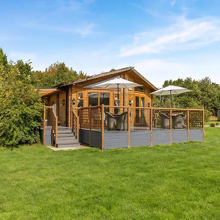Gadlas Park Holiday Cabins-3