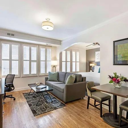 Best Western Plus Hawthorne Terrace Hotel-3