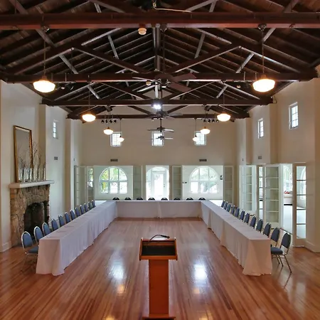 The Mutiny Luxury Suites Hotel-3