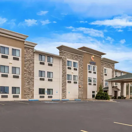 Comfort Inn & Suites Pueblo-2