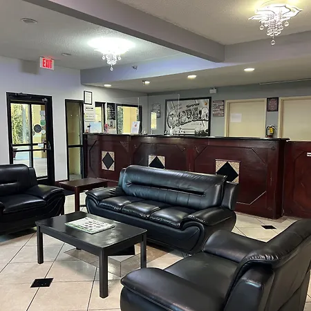 Super 8 By Wyndham Norcross/I-85 Atlanta-3