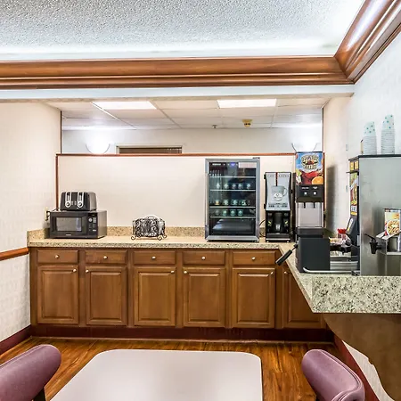 Econo Lodge Shelbyville-2