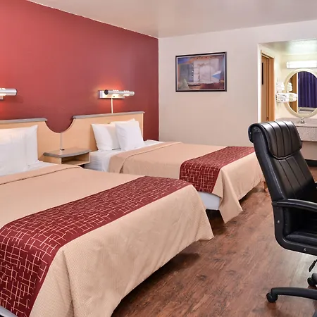 Rodeway Inn & Suites Rancho Mirage - Palm Desert Area-2