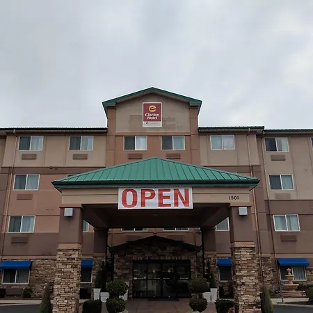 Clarion Pointe Medford-3