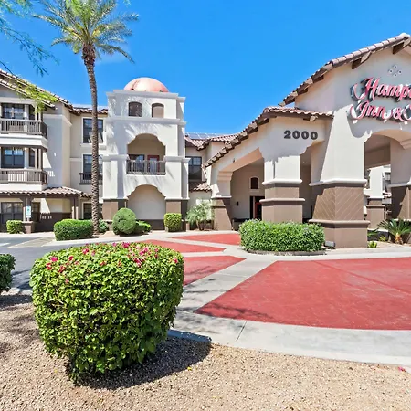 Hampton Inn & Suites Phoenix-Goodyear-2