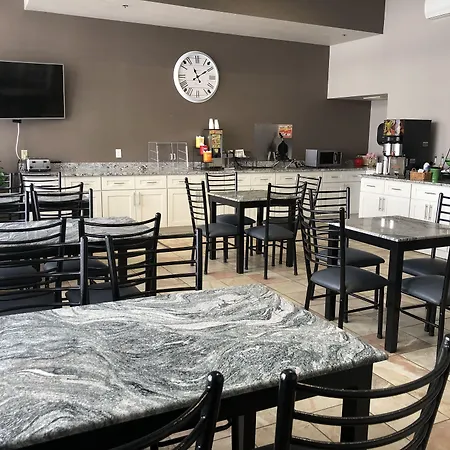 Hometown Inn And Suites Belle Plaine-2
