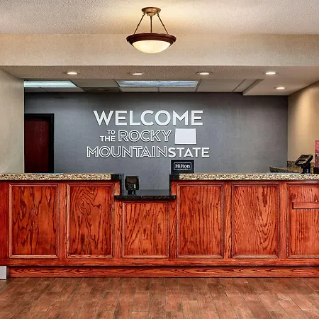 Hampton Inn Longmont-3