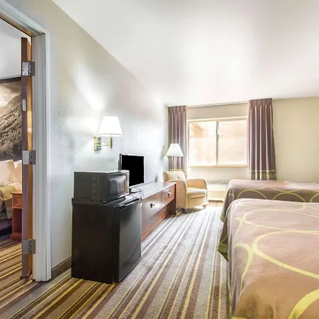 Super 8 By Wyndham Buena Vista-3